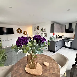  Apartment 33 Citygate